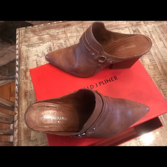 Donald Pliner mule shoe boot - Picture 4 of 4
